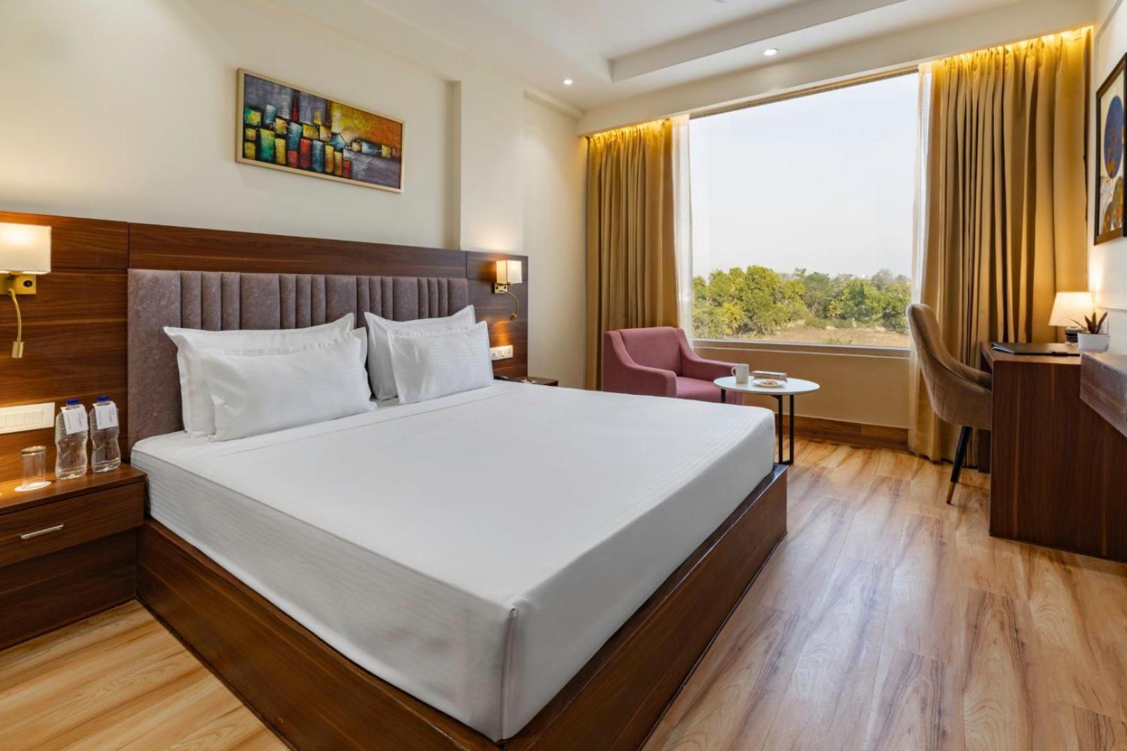 Clarks Inn Suites Agra Near Tajmahal Agra (Uttar Pradesh) Exterior foto